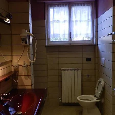 Serena Nocleg ze śniadaniem Piacenza