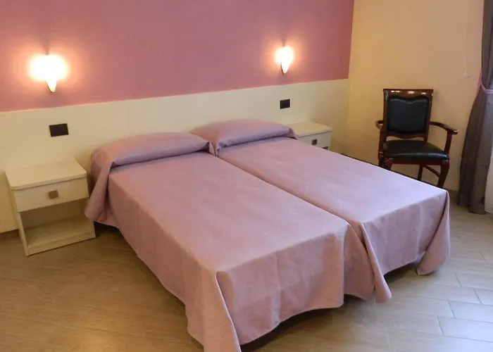 Serena Oda ve Kahvaltı Piacenza