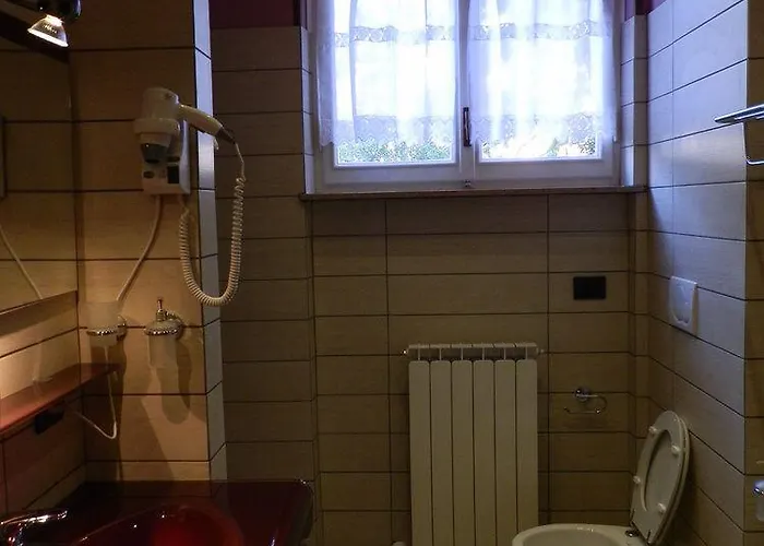 Serena Oda ve Kahvaltı Piacenza