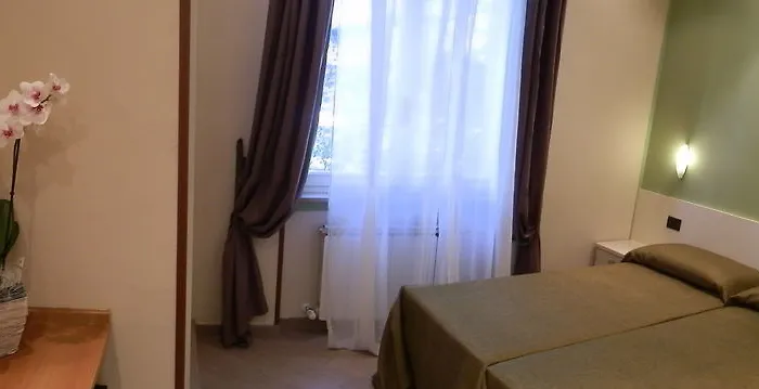 Serena Oda ve Kahvaltı Piacenza